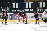 Hokejisté Znojma (černí) přivítali v 18. kole ICEHL na domácím ledě celek Dornbirnu. Ten porazili 2:1 v prodloužení.