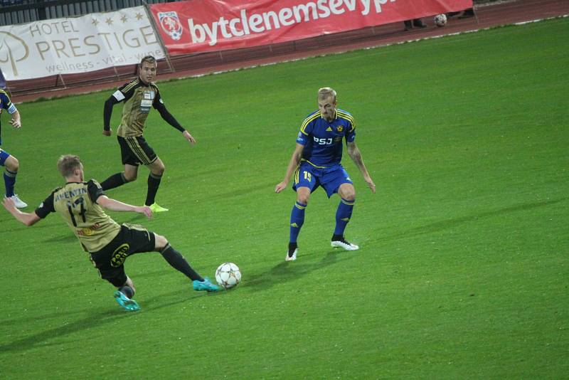 Znojemští fotbalisté nestačili na prvoligovou Jihlavu a po porážce 0:5 v domácím poháru končí.
