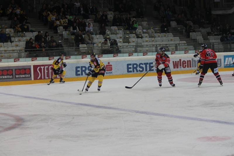Znojemští hokejisté porazili Vídeň. Derby ovládli 4:3 po samostatných nájezdech.