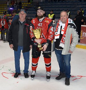 Znojemští hokejisté porazili Letňany ve finále 2. ligy i počtvrté a oslavili postup do Chance ligy.