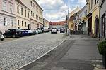 Na omezení dopravy a rušení parkovacích míst se od pondělí připraví řidiči ve Znojmě na ulici Horní Česká.