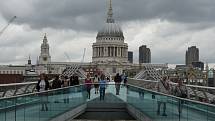 Ve stopách filmařů za příběhem Harry Pottera. Ve filmech si zahrála i pěší lávka přes Temži v centru Londýna Millenium Bridge.