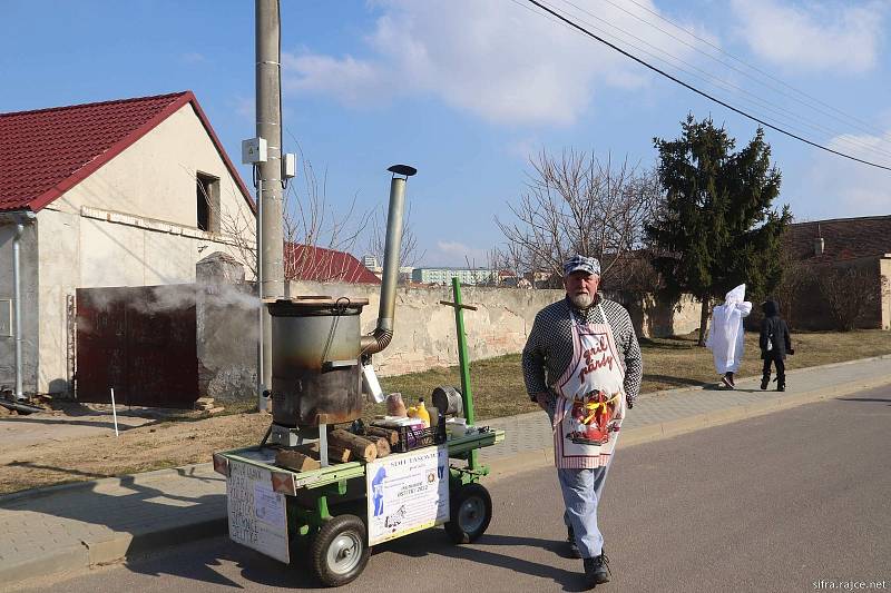 Ostatkové veselí se o víkendu v vrátilo i do Tasovic.