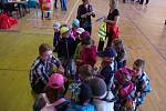 Přes sto padesát dětí přišlo ve čtvrtek do znojemské sportovní haly na setkání Úsměv pořádané znojemskou Oblastní charitou.