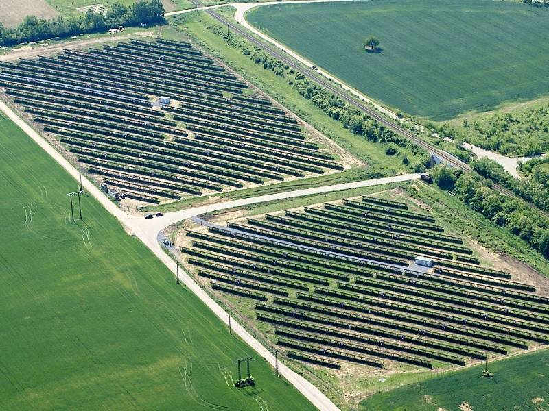 Nová fotovoltaická elektrárna v Hodonicích.