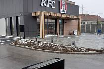 Pobočka KFC v Dobšické ulici otevírá ve čtvrtek 23. listopadu v jedenáct hodin dopoledne.