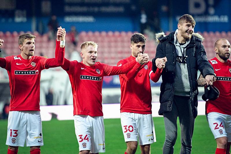 Ota Kohoutek (číslo 34) zažil v áčku Zbrojovky povedený debut.