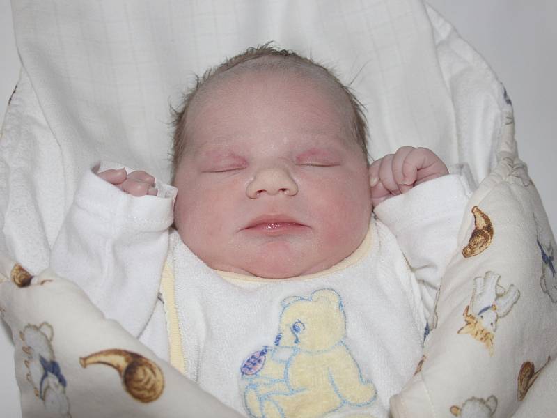 Adéla Slabá, 5. 4. 2013, 3 500 g, 50 cm, Znojmo