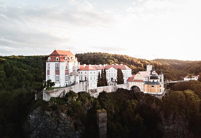Státní zámek Vranov nad Dyjí je v dubnu otevřený o víkendech.