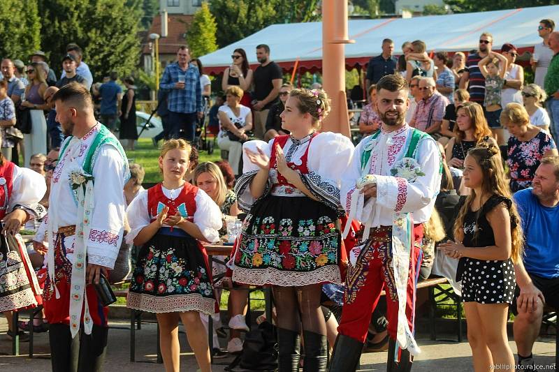 Miroslavská chasa slavila tradiční krojované hody.