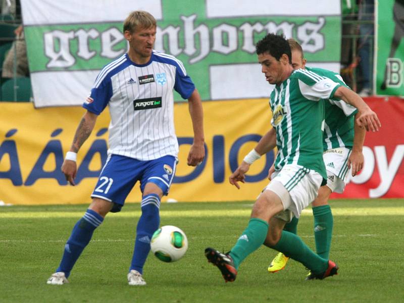 Bohemians Praha 1905 – 1. SC Znojmo (v bílém) 2:0. 