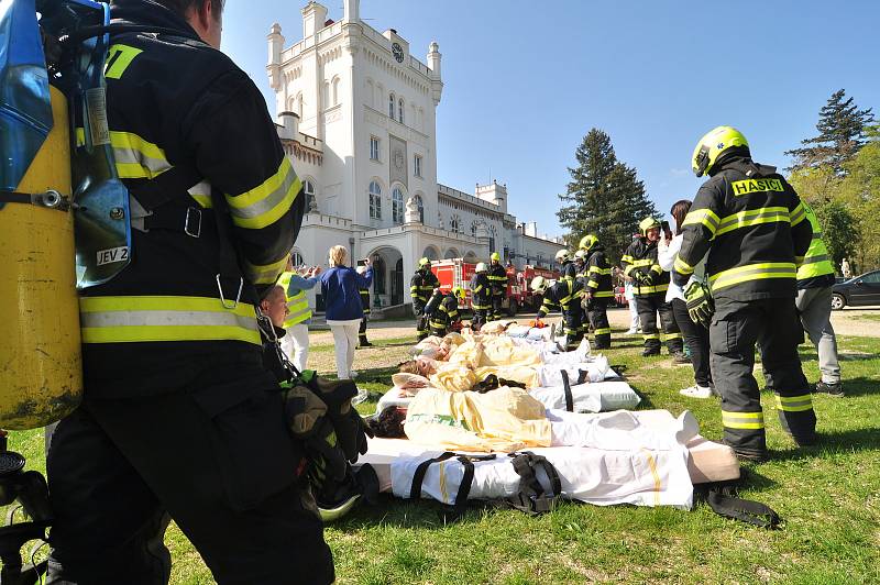 Taktické cvičení hasičů v Domově pro seniory v Jevišovicích na Znojemsku