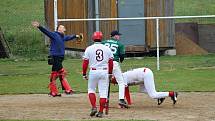 Baseballisté znojemských Aligátorů (v bílém).