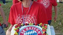 Po dvou letech přijel do Křepic oficiální fanklub Bayernu Mnichov. Jihomoravský Bayern nakonec porazil podporovatele bavorského velkoklubu 7:4.