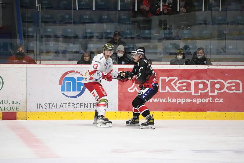 Znojemští Orli porazili vysoko tým Bolzana ve 22. kole ICEHL. Stalo se tak za podpory menšího počtu diváků, kterých může být na sportovních utkáních od posledního listopadového pátku jen tisíc kvůli nouzovému stavu.