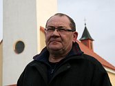 Čtyřiapadesátiletý Lubomír Mlejnek je starostou Kuchařovic od roku 1990. 