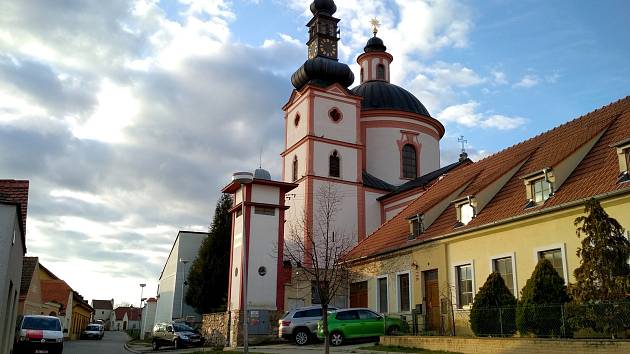 Křížovníci plánují opravy kláštera ve Znojmě-Hradišti.