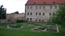 Hudební festival Znojmo již poosmé nabídl na uherčickém zámku recitál sopranistky Pavlíny Senic.