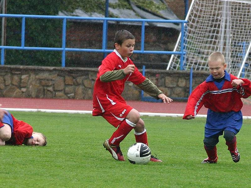 Městský stadion ve Znojmě hostil turnaj fotbalových přípravek E.ON Junior Cup.