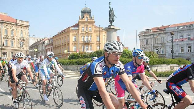 Znojemský závod Cyklomaraton Evropa se letos jel jako memoriál nedávno zesnulého cyklisty Cyklo Klubu Kučera Romana Meidla.