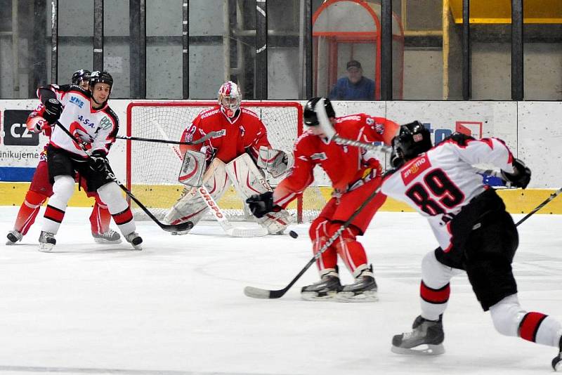 Orli Znojmo porazili Olomouc 5:3.