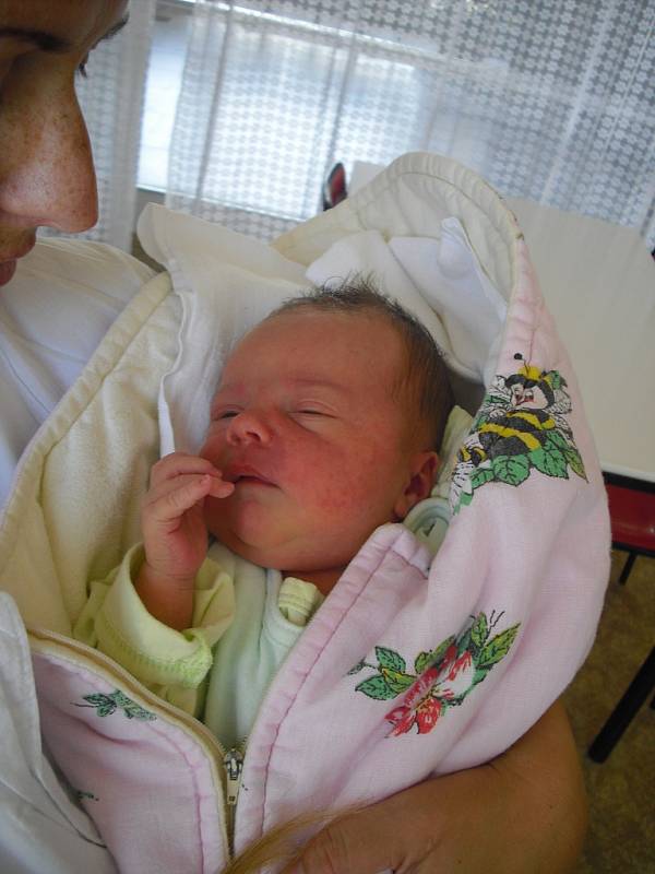 Simonka Tomášková, 49 cm, 3130 g, 27. 8. 2012, Znojmo