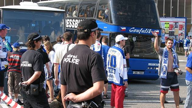 Tisíce fanoušků Komety i Orlů přišly na finále 