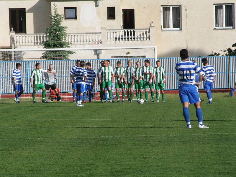 Rezerva 1. SC Znojmo remizovala s Miroslaví 2:2.