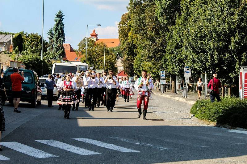 Miroslavská chasa slavila tradiční krojované hody.