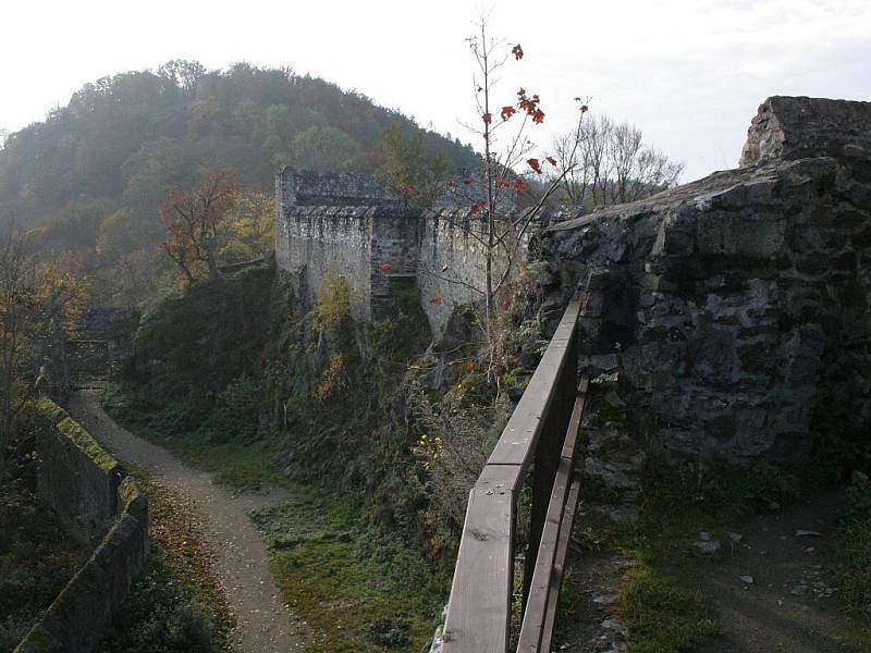 Začaly opravy zříceniny hradu Cornštejn. 