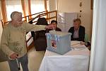 Volební komise navštívila obyvatele Domova pro seniory v Jevišovicích na Znojemsku.