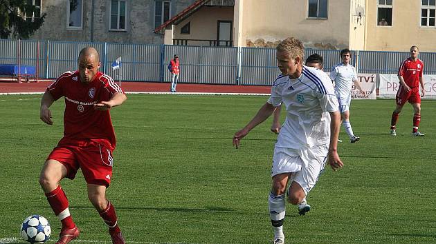 Znojemští fotbalisté porazili na domácím hřišti Třinec 2:0.