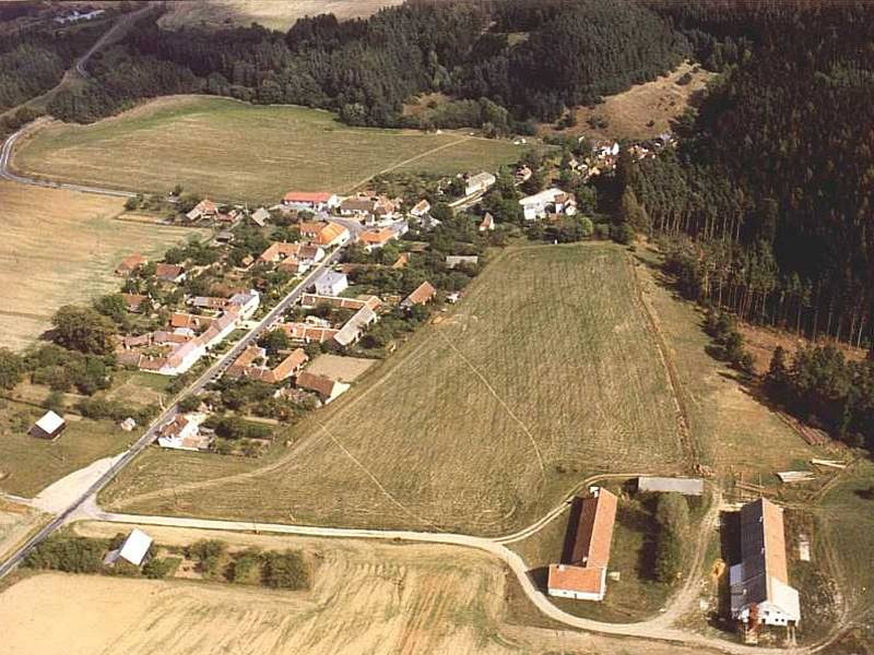 Zblovice na Znojemsku jsou raritou. Covid se tamním obyvatelů doposud vyhýbá, jako jediným na jižní Moravě.