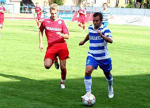 DOMA VÍTĚZNĚ. Znojemští fotbalisté si drží domácí neporazitelnost. Tentokrát to odneslo Brno B. 