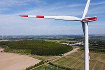Znojemsko se možná stane jedním z největším větrných parků na jižní Moravě. Výstavbě nahrává ekologie i ceny energií. Ilustrační foto.