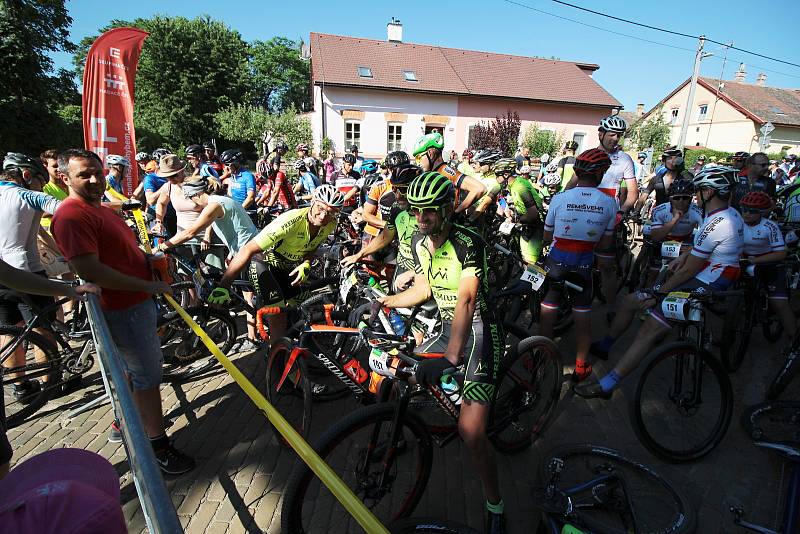 Vinařská 50 přilákala v sobotu do Šatova na 1200 cyklistů.