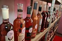 Výstava růžových vín Jarovín Rosé. Ilustrační foto