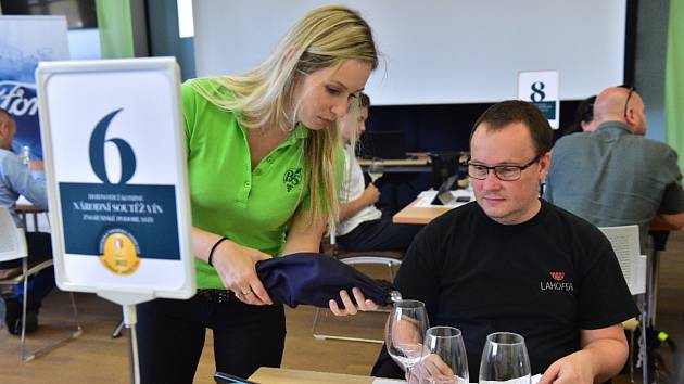 Za šampiona Národní soutěže vín Znojemské podoblasti vybrali porotci Müller Thurgau ze Znovínu Znojmo.