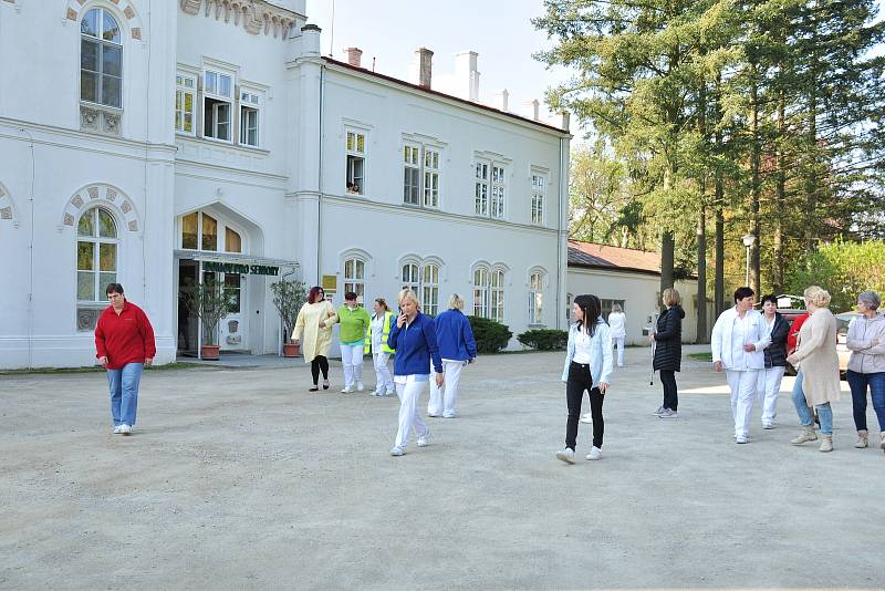 Taktické cvičení hasičů v Domově pro seniory v Jevišovicích na Znojemsku