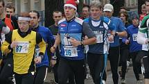 Devětadvacátý ročník Vánočního běhu se zapíše do historie rekordním počtem závodníků, na trať se jich postavilo celkem osmdesát.