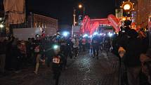 Ve Znojmě se o víkendu běžel první Wobenzym Christmas Night Run.