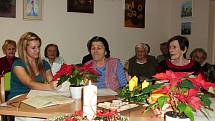 V Domově seniorů ANAVITA v Šanově, specializovaného na klienty s Alzheimerovou chorobou a demence, zpívalo celkem 20 klientů společně s pracovnicemi domova.