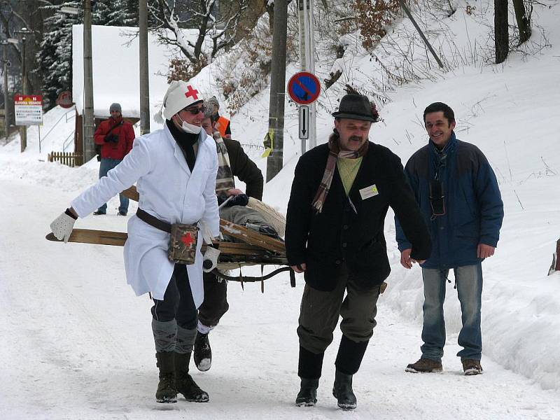 Ve Vranově nad Dyjí soutěžili lyžníci. 