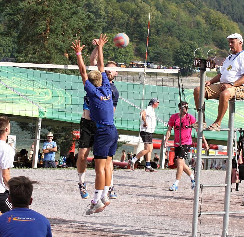 Třiašedesát volejbalových týmů se zúčastnilo 49. ročníku turnaje Vranovské léto.