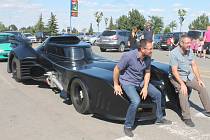 Rakouský podnikatel Ronald Seunig si pořídil auto z filmové série o superhrdinovi Batmanovi. Vystaveno bude na Hatích v chystaném muzeu jukeboxů a flipperů s tematikou superhrdinů.