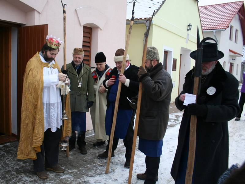 Hotaři koledovali po sklepech