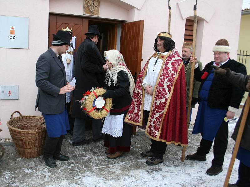 Hotaři koledovali po sklepech