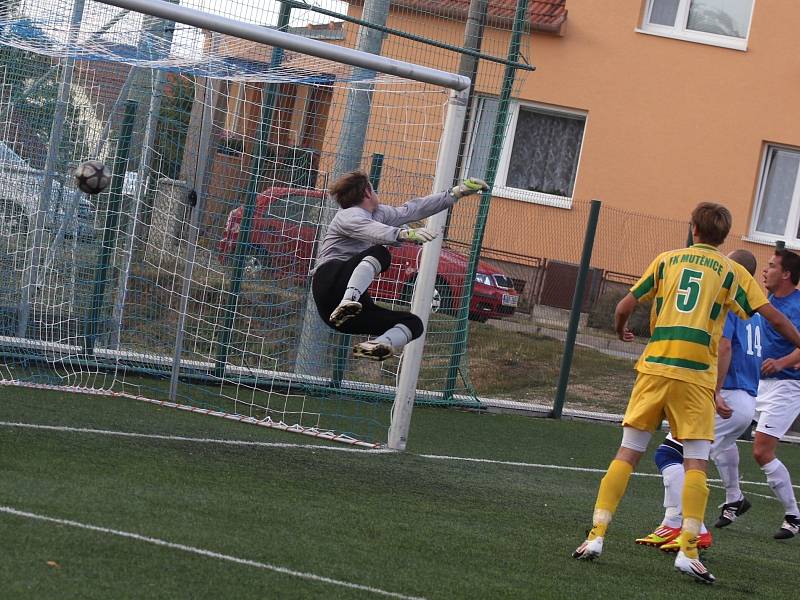 Ve vloženém středečním kole krajského přeboru se Jevišovice utkaly s Mutěnicemi