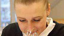Vína pro 51. tasovickou výstavu vín prošla v úterý odborným posouzením v degustačních komisích.