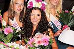 Miss pláž 2010 vyhrála vstudentka Eliška Urbancová z Telče. První vicemiss se stala osmnáctiletá studentka Sandra Kalinová z Rouchovan (první zleva), druhou vicemiss je sedmnáctiletá studentka SPgŠ ve Znojmě Adéla Šabatová z Únanova.